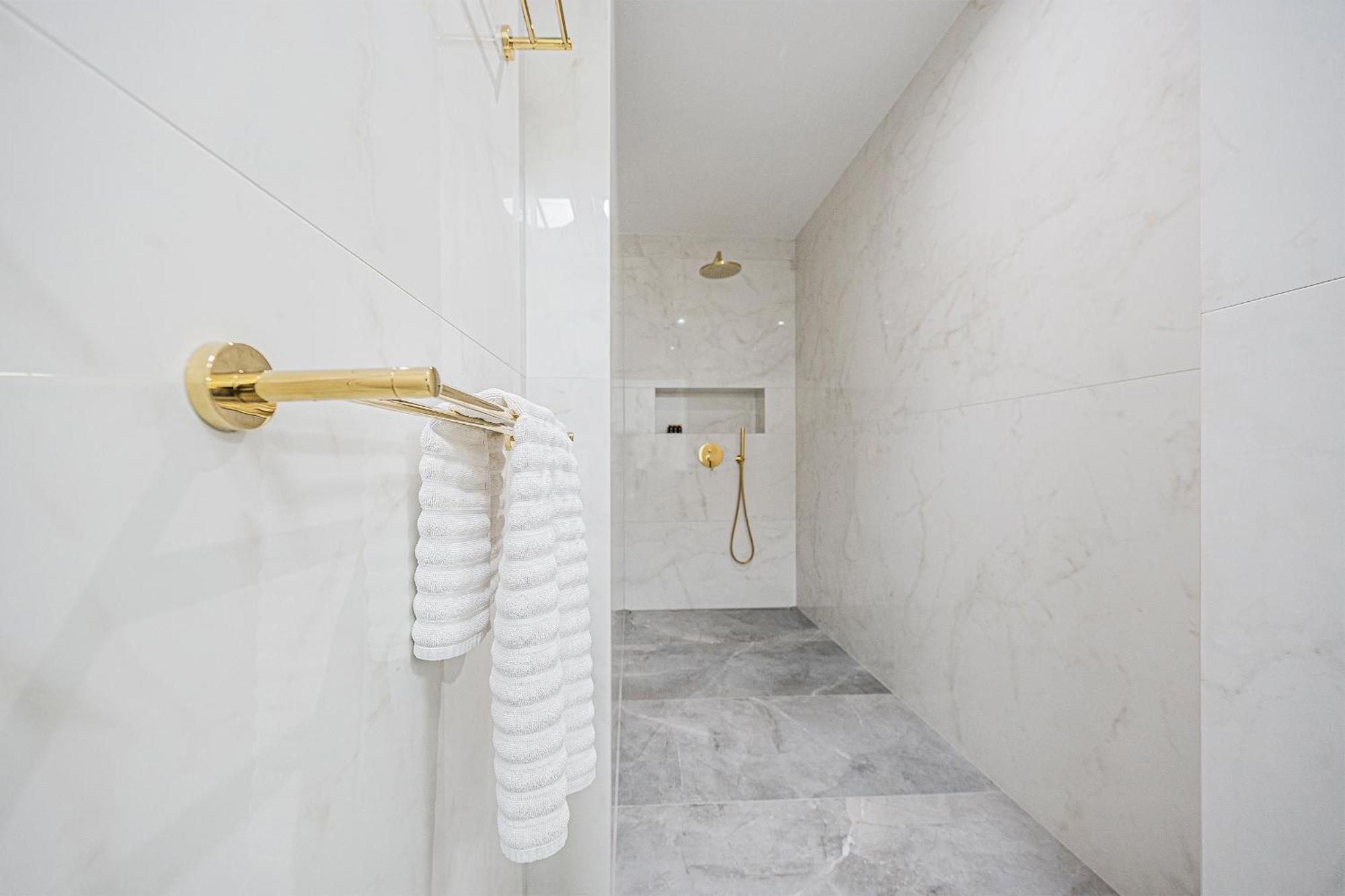 Simply Premium Apartments 索波特 外观 照片